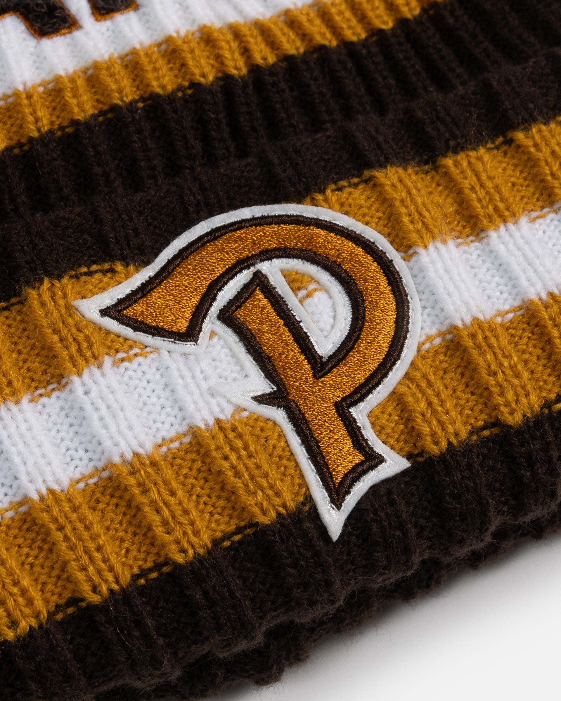 Patta Team Bobble Beanie (Java)
